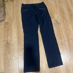 Athleta pants with zip pockets and tie waist